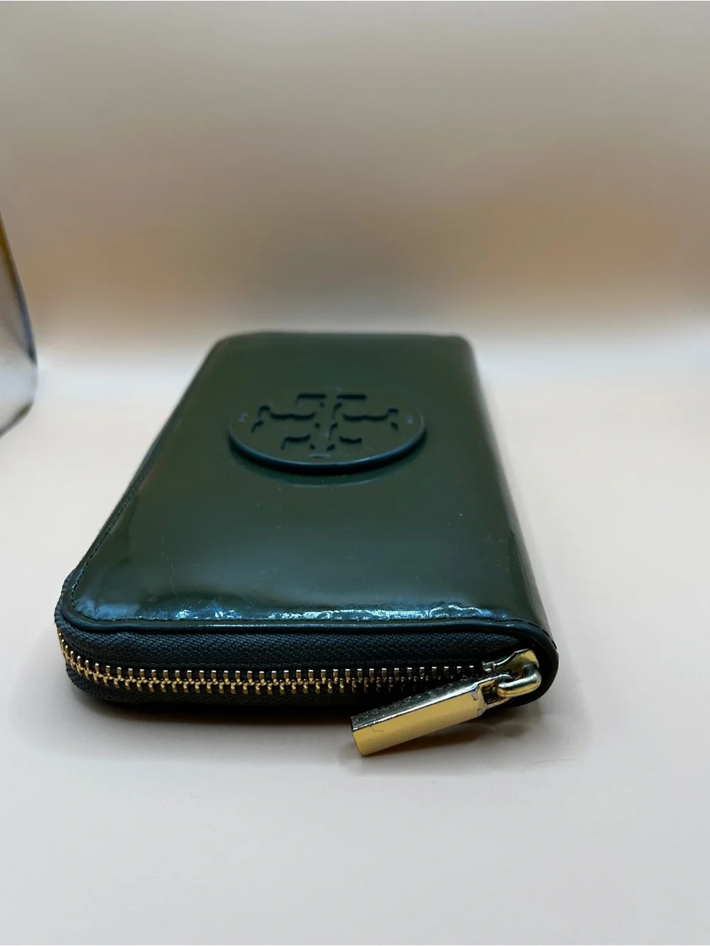 Tory Burch Glossy Forest Green Patent Full Size Zip Wallet GC